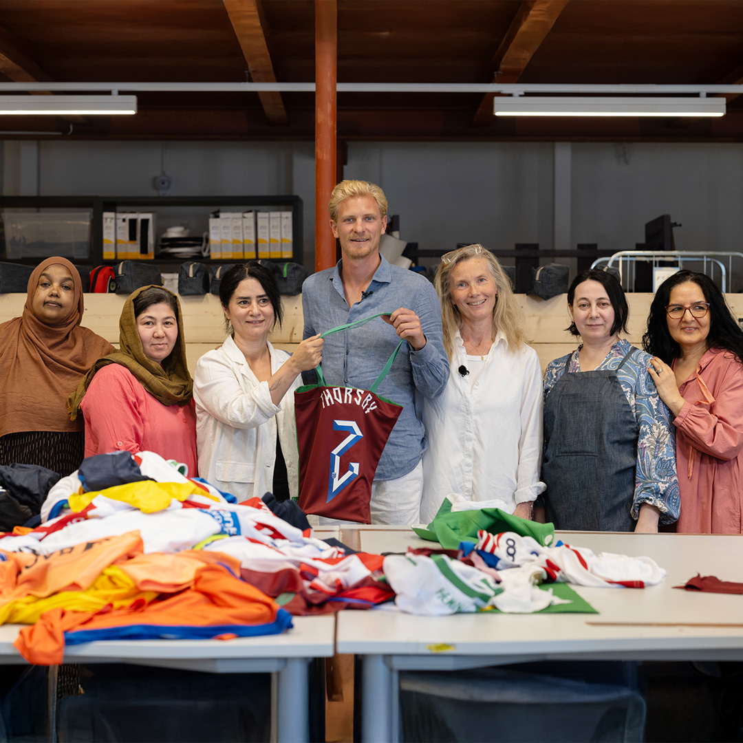 Green Bag - Sisters in Business